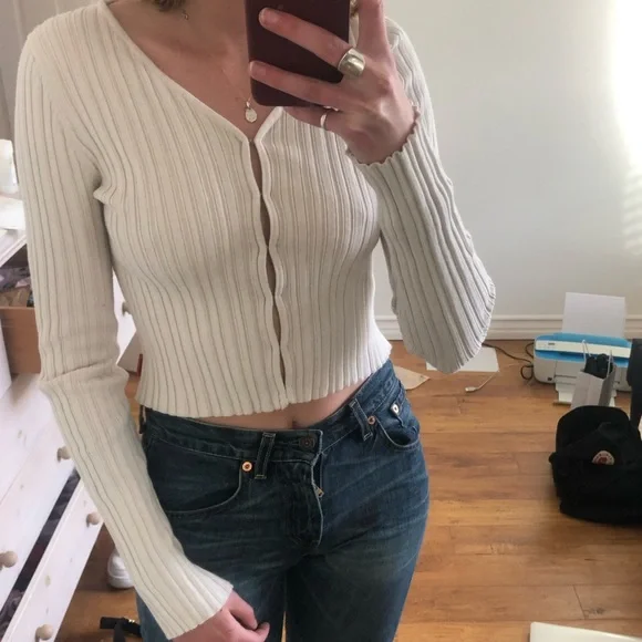 UNIF white cream ribbed knit longsleeve cardigan hook eye cardigan top size M - Picture 2 of 3